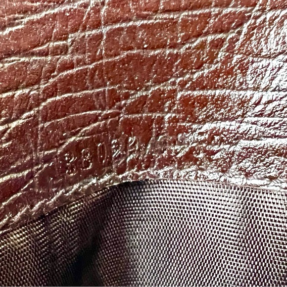 Gucci GG Rare Neutral Canvas Monogram Web Canvas Compact Wallet - Picture 5 of 9